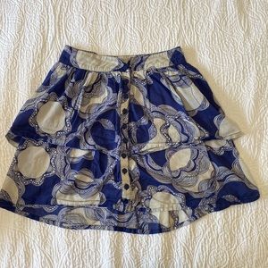 Super cute and soft mid-rise skirt